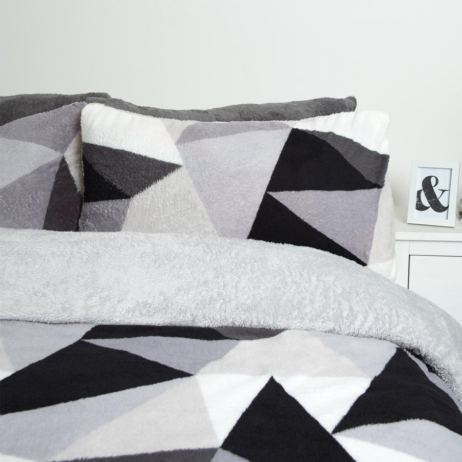 OHS Shapes Teddy Fleece Duvet Cover with Pillowcase Soft Warm Bedding Set
