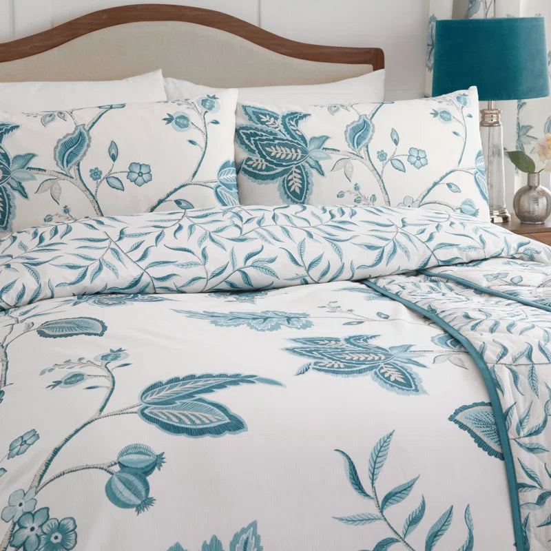 Polyester Floral Duvet Cover Set with Pillowcases Included